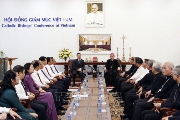 Chủ tịch nước Võ Văn Thưởng thăm Hội đồng Giám mục Việt Nam