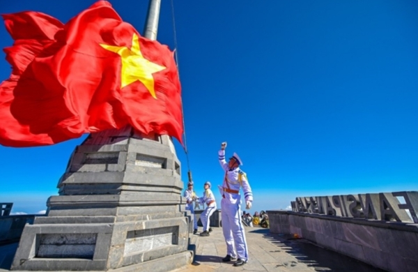 Hai ngày đầu nghỉ Lễ, nhiều khu du lịch đón lượng khách ấn tượng
