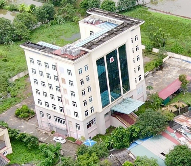 Trụ sở Chi cục Thuế khu vực Hòa Bình - Đà Bắc gần 60 tỷ đồng đang bị bỏ trống