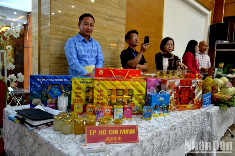 Lào Cai và Vân Nam xúc tiến xuất, nhập khẩu nông, lâm, thủy sản