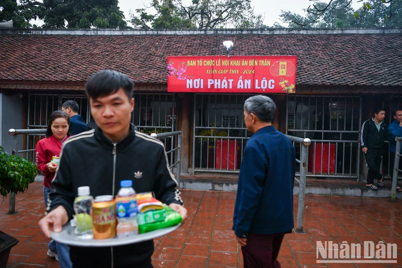 Người dân có thể nhận ấn đền Trần tại những địa điểm nào