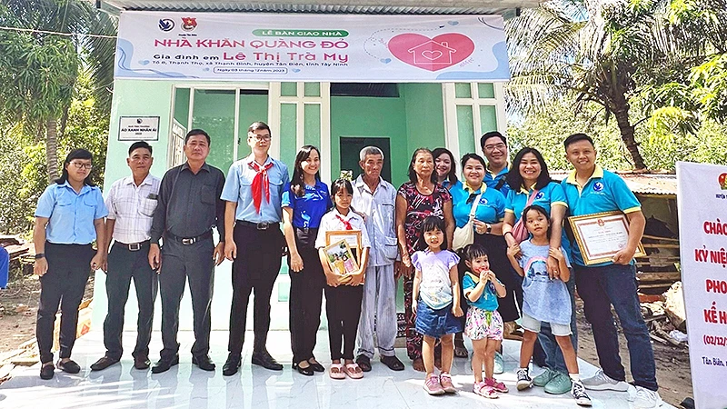 Tuyệt đối không yêu cầu nộp tiền mặt hoặc áp chỉ tiêu tham gia 