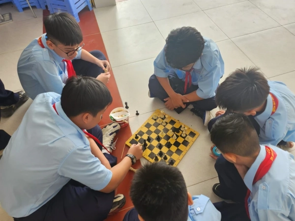Trẻ em và 