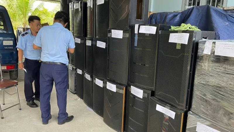 TP Hồ Chí Minh xử lý hàng giả, hàng không rõ nguồn gốc rao bán trên mạng xã hội