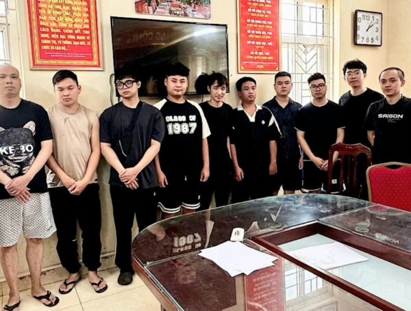 Triệt phá ổ nhóm tổ chức đánh bạc qua livestream