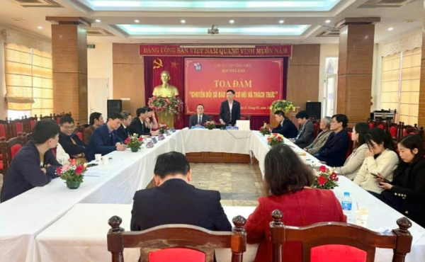 Tọa đàm Chuyển đổi số báo chí: Cơ hội và thách thức