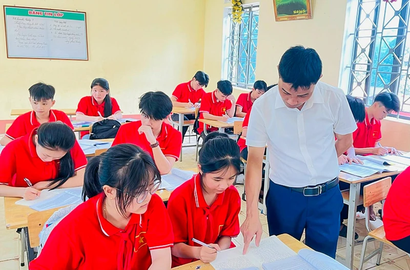 Từng bước cụ thể hóa các quy định về dạy thêm, học thêm