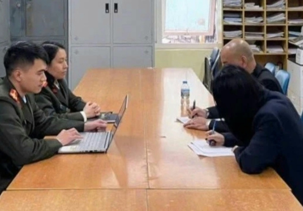 Công an Hà Nội xử phạt chủ tài khoản facebook “Phú Lê” đăng tải clip đánh bạc câu “like”