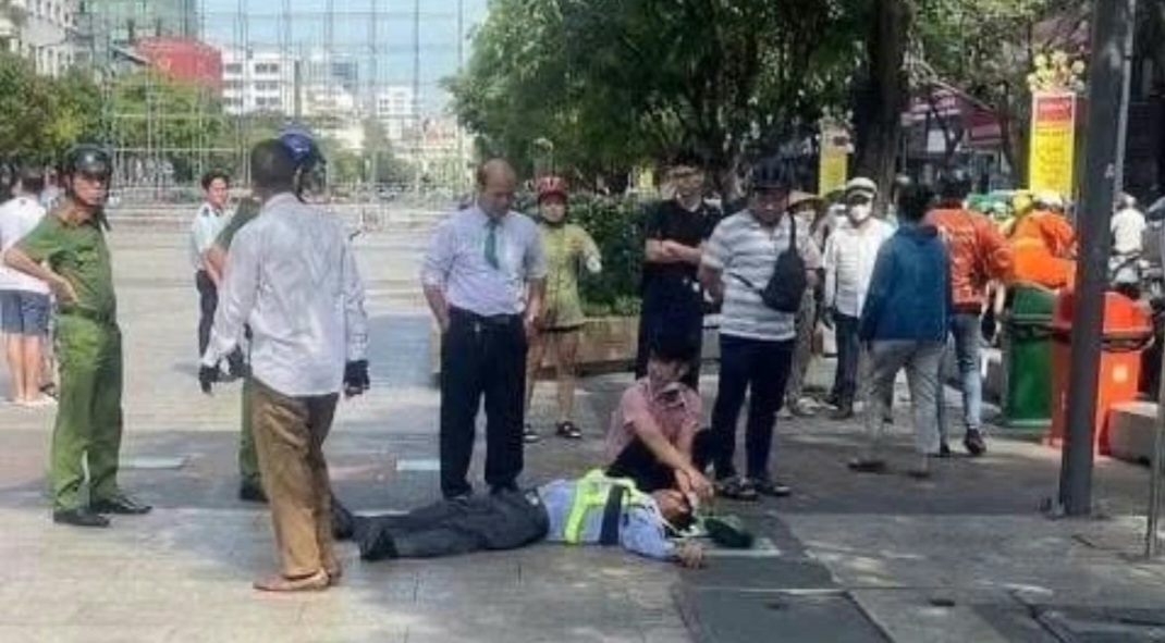 Tạm giữ hình sự đối tượng đánh ngất xỉu trên phố đi bộ Nguyễn Huệ