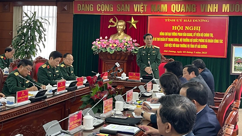 Đại tướng Phan Văn Giang làm việc với Tỉnh ủy Hải Dương