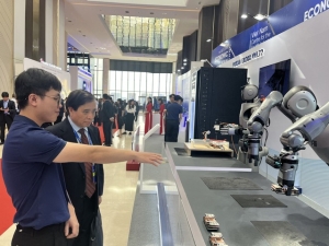 AI trở thành động lực cốt lõi giúp DN Việt Nam bứt phá trong kỷ nguyên mới AI trở thành động lực cốt lõi giúp DN Việt Nam bứt phá trong kỷ nguyên mới