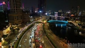 [Ảnh] Thành phố Hồ Chí Minh kẹt xe nhiều tuyến đường vào chiều cuối năm