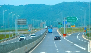 Xây dựng mức thu phí sử dụng đường bộ với 18 tuyến cao tốc