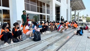 Tiếp nhận 226 công dân Việt Nam do phía Campuchia trao trả